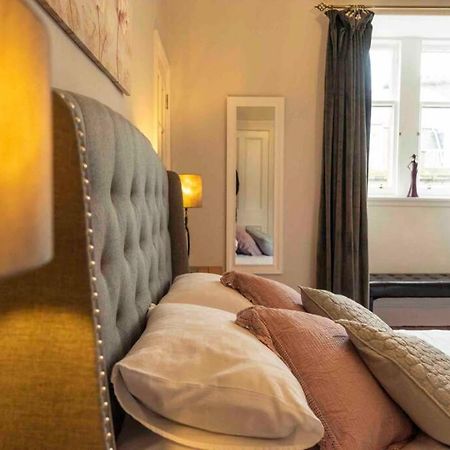 Spacious City Centre Apartment Full Of Character Інвернесс Екстер'єр фото