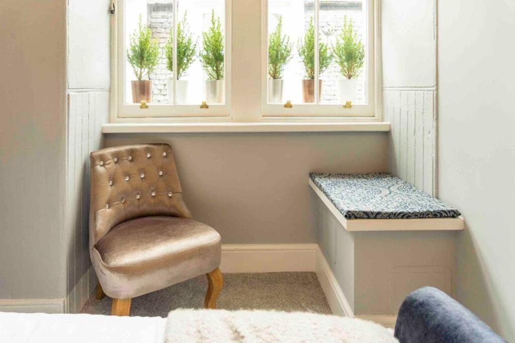 Spacious City Centre Apartment Full Of Character Інвернесс Екстер'єр фото
