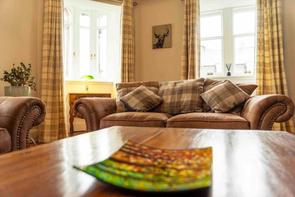 Spacious City Centre Apartment Full Of Character Інвернесс Екстер'єр фото